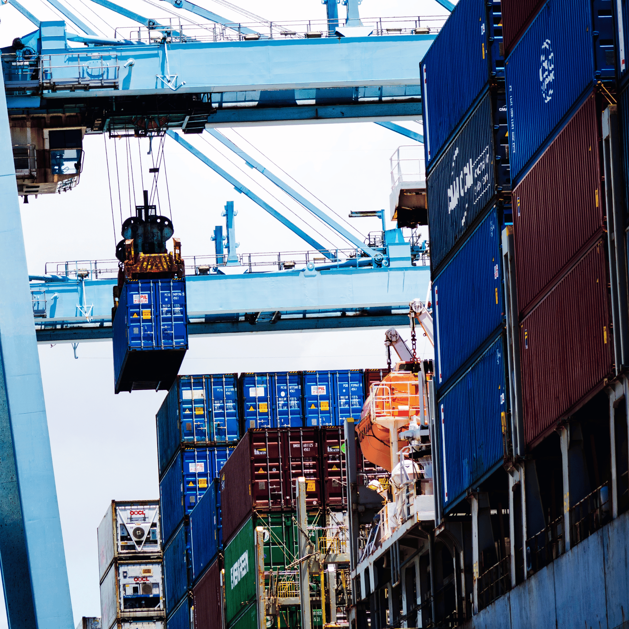 Importers Rush to Beat August 1 Tariff Deadline: What 3PLs Should Know Importers Rush to Beat August 1 Tariff Deadline: What 3PLs Should Know