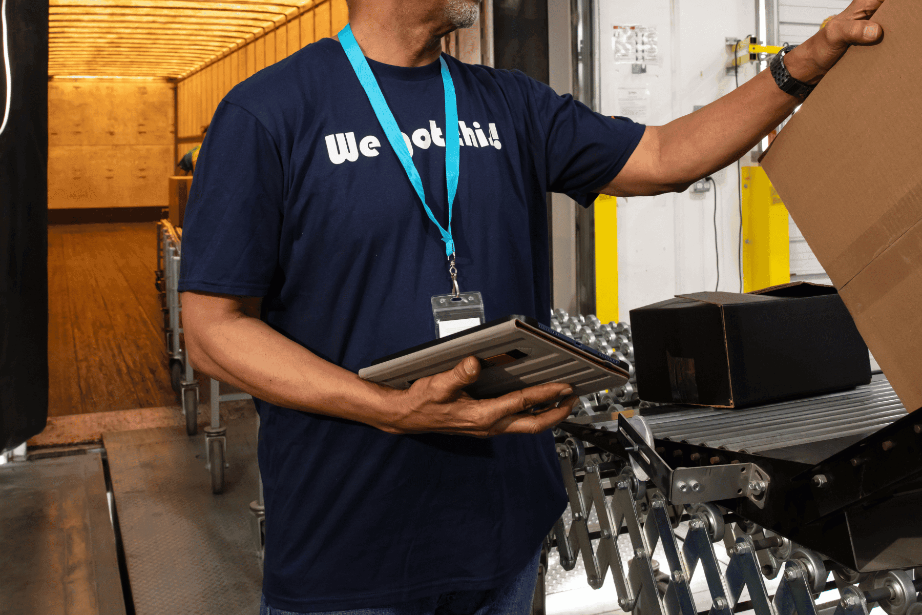 Omnichannel Fulfillment vs. Multichannel Fulfillment Omnichannel Fulfillment vs. Multichannel Fulfillment